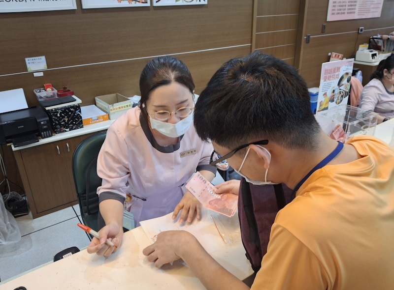 讓看病更簡單 嘉基與再耕園攜手創新服務助打造心智障礙者友善就醫環境