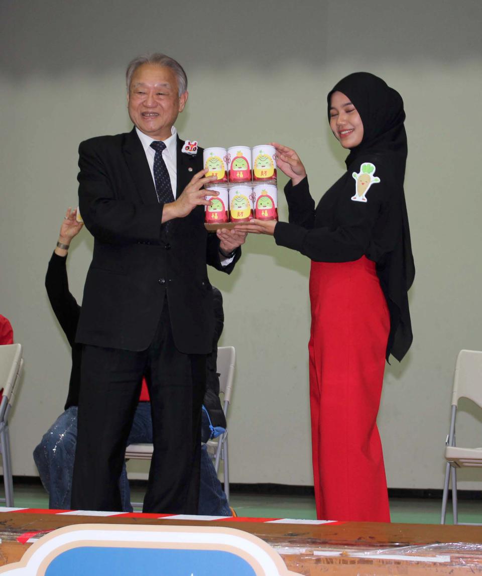 正修科大「萬事好彩頭、好運蛇進來」運動會 趣味競賽陪伴境外生提前歡度春節