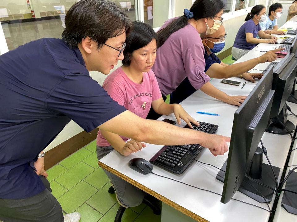 高英工商生成式AI在教學上的應用進階研習 引導教師應用創新科技輔助教學