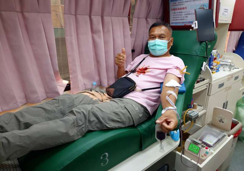 苗栗縣苑裡天旨五顯宮等2單位邀挽袖獻愛 7小時募得230袋熱血