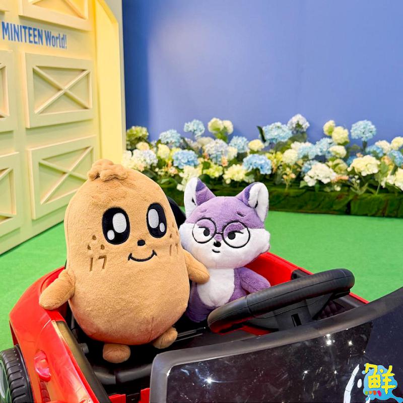 閉展倒數！新光三越高雄左營店SEVENTEEN角色快閃店只到9/28 把握連假收藏本命周邊