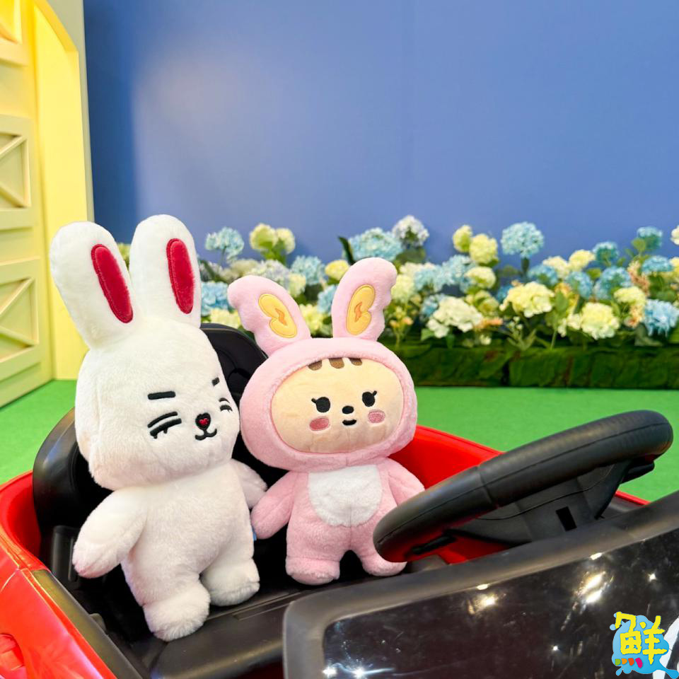 閉展倒數！新光三越高雄左營店SEVENTEEN角色快閃店只到9/28 把握連假收藏本命周邊