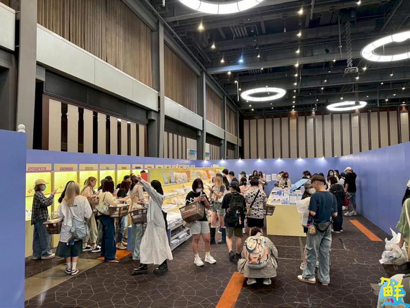 閉展倒數！新光三越高雄左營店SEVENTEEN角色快閃店只到9/28 把握連假收藏本命周邊