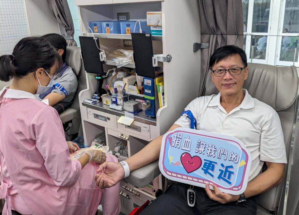 台灣中油煉製事業部邀同仁眷屬洽公民挽袖獻愛 7.5小時募得38750cc 熱血