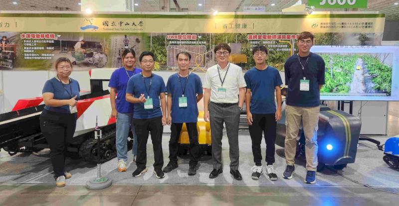 中山大學機電系副教授林韋至團隊開發人工智慧自動噴灑車 遠端遙控節省人力成本