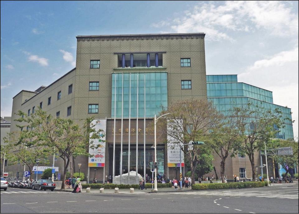 擘劃兩萬兩千戶社會住宅 高市府成立住都中心加速推動社宅及都更業務