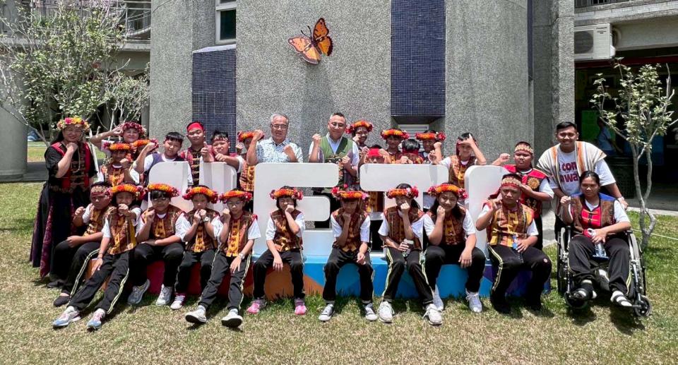 河堤國小與屏東縣北葉國小文化交流 驚艷原民天籟美聲體驗音樂多元風貌