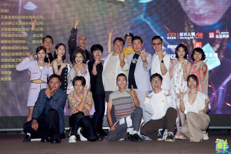 空降票房排行榜第一名《他馬克老闆》有笑有淚道出上班族心聲