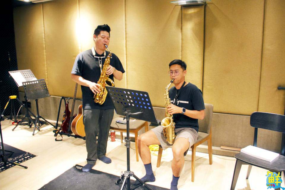 零基礎輕鬆入門 Jia薩克斯風展售‧教學中心 陪您領略薩克斯風的魅力樂音