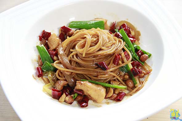 潮!高雄生活 城市裡的溫暖浪漫 紅圈咖啡餐酒館Red Circle Coffee Bistro 充滿味蕾的悸動 享受你的微醺之夜