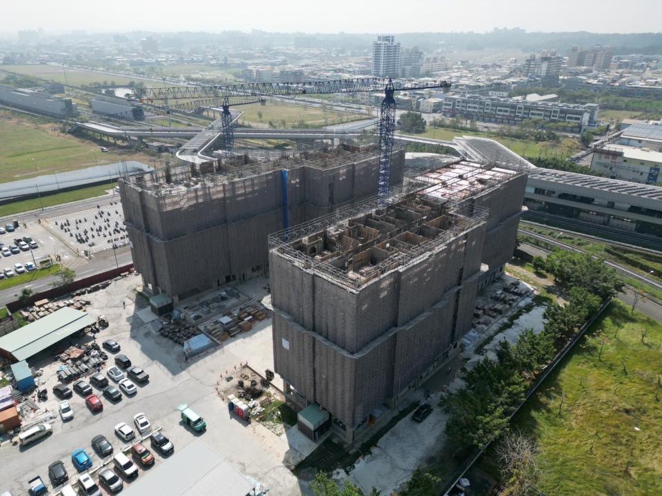 大寮社會住宅進度超前 預計115年7月完工打造大寮捷運站區TOD宜居生活圈