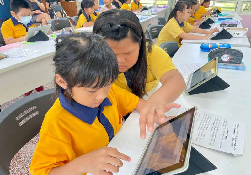 金竹國小「閱讀總舖師上菜」 教育部閱讀磐石獎國小組勝出