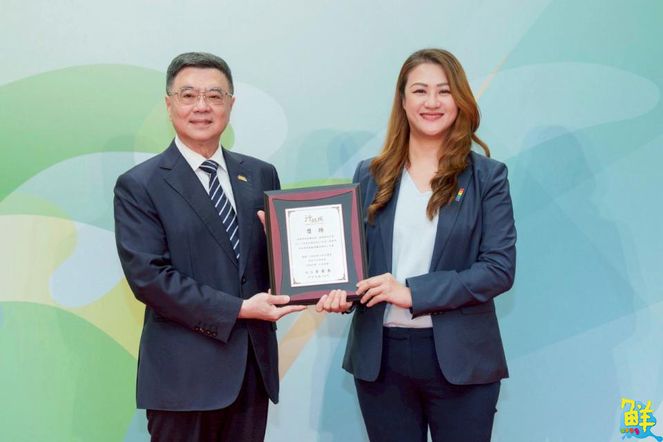 高雄粉紅經濟起飛!觀光局推性別友善觀光 獲行政院金馨獎殊榮