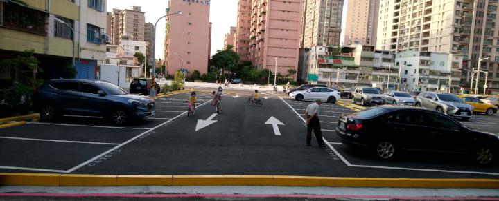 苓雅區新闢樂仁公有停車場 可容納24輛小型車每30分鐘計費15元