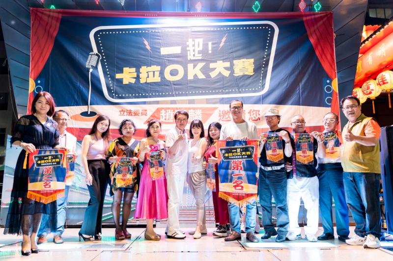 放假囉!仲夏週末飆歌水樂園 趙天麟與市民同樂