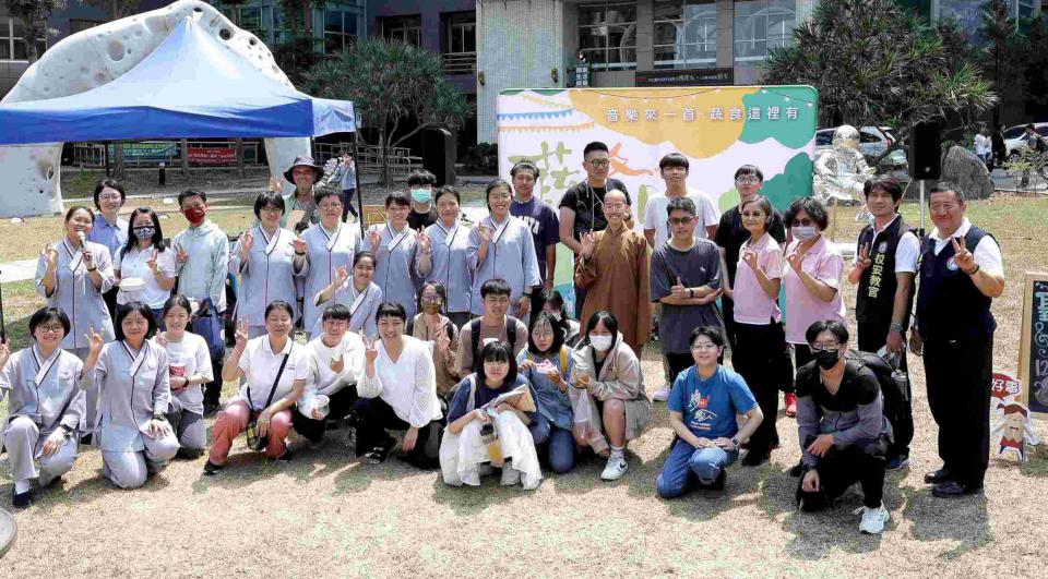 正修科大全台唯四大專院校 榮膺教育部113年品德教育特色學校