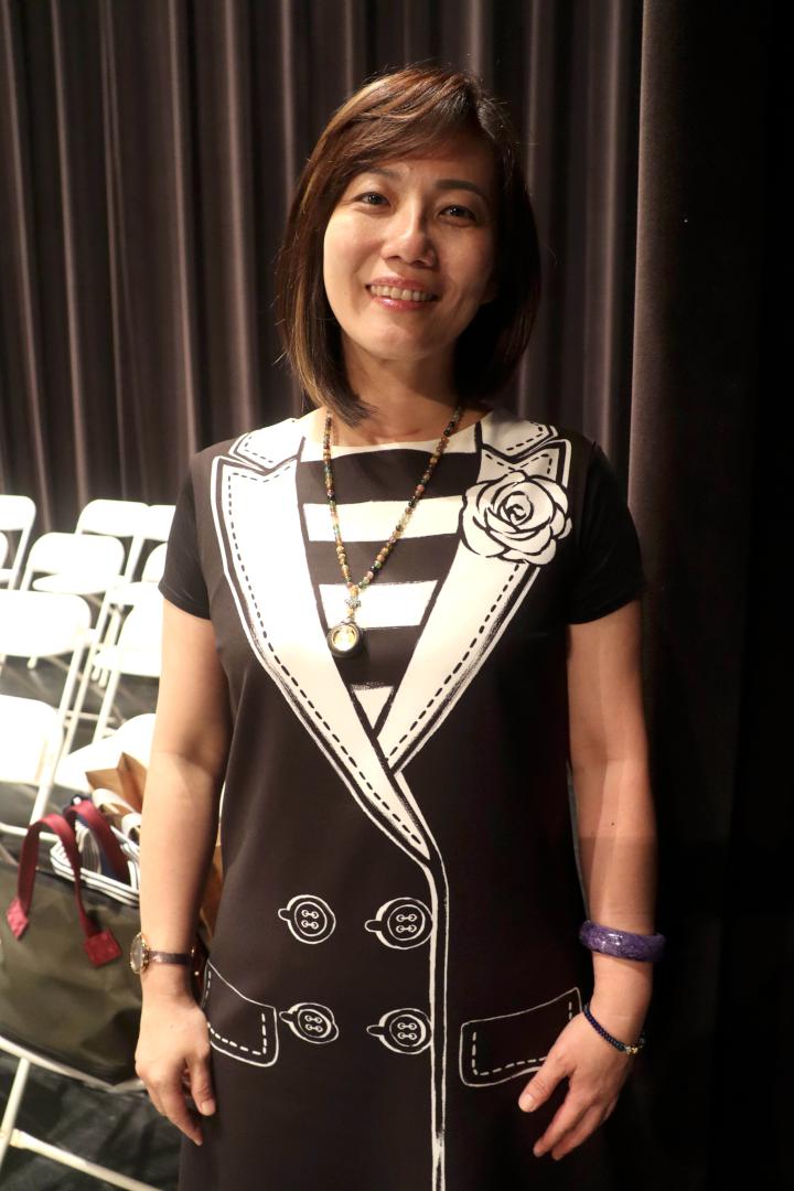 高市109年度高中以下學校105名新卸任7名退休校長 社教館授證布達交接