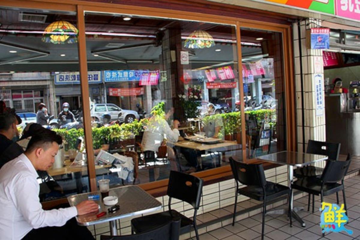 挖寶高雄人氣老店 紅茶豆乳創始家「諭泉冰菓店」