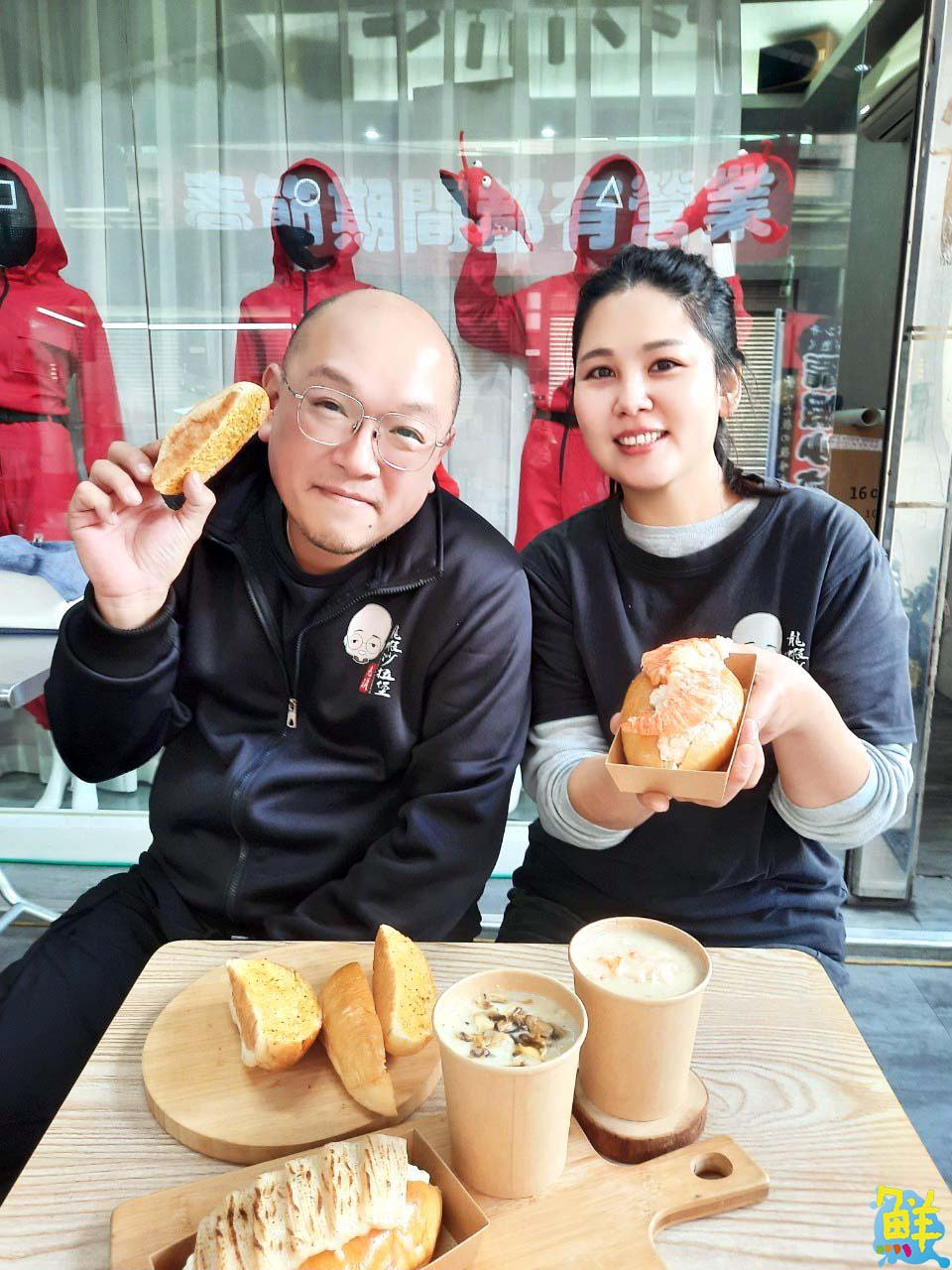 網友激推!老外也瘋狂 快來份高貴不貴的 光頭龍蝦沙拉堡!