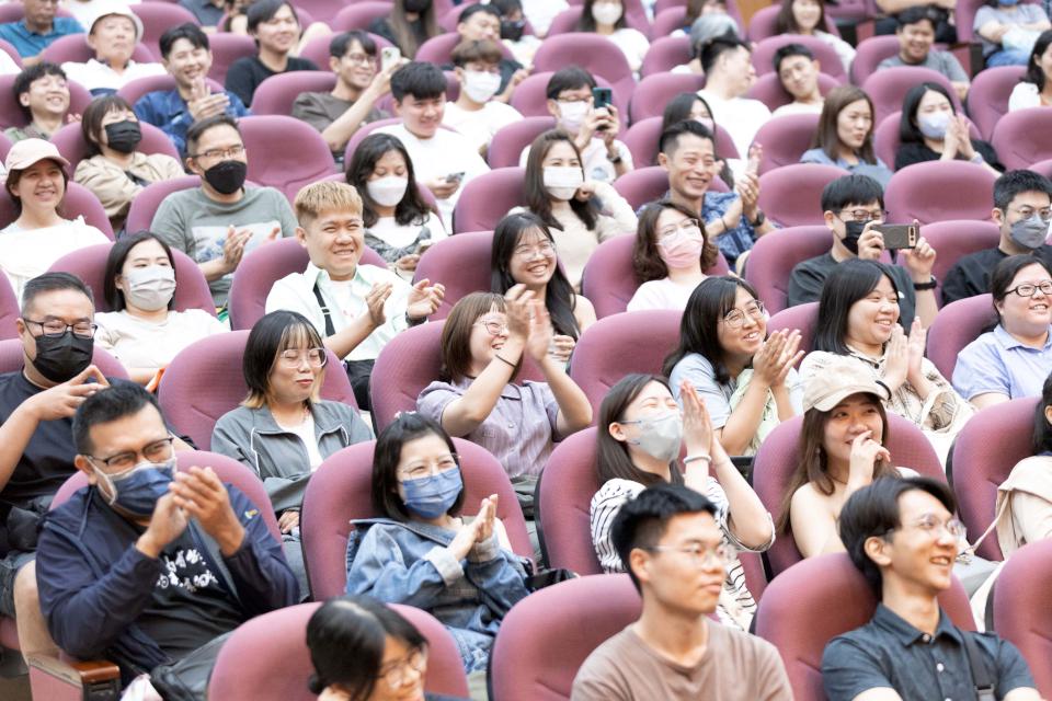 高市青年局114年職對你有港覺計畫首場名人講座 網路創作者呱吉人生沒有白走的路