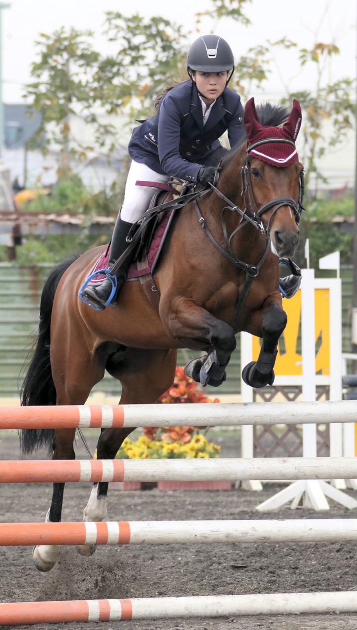 第41屆全國中正盃障礙超越錦標賽首度移師高雄 逾200名好手名駒教勁