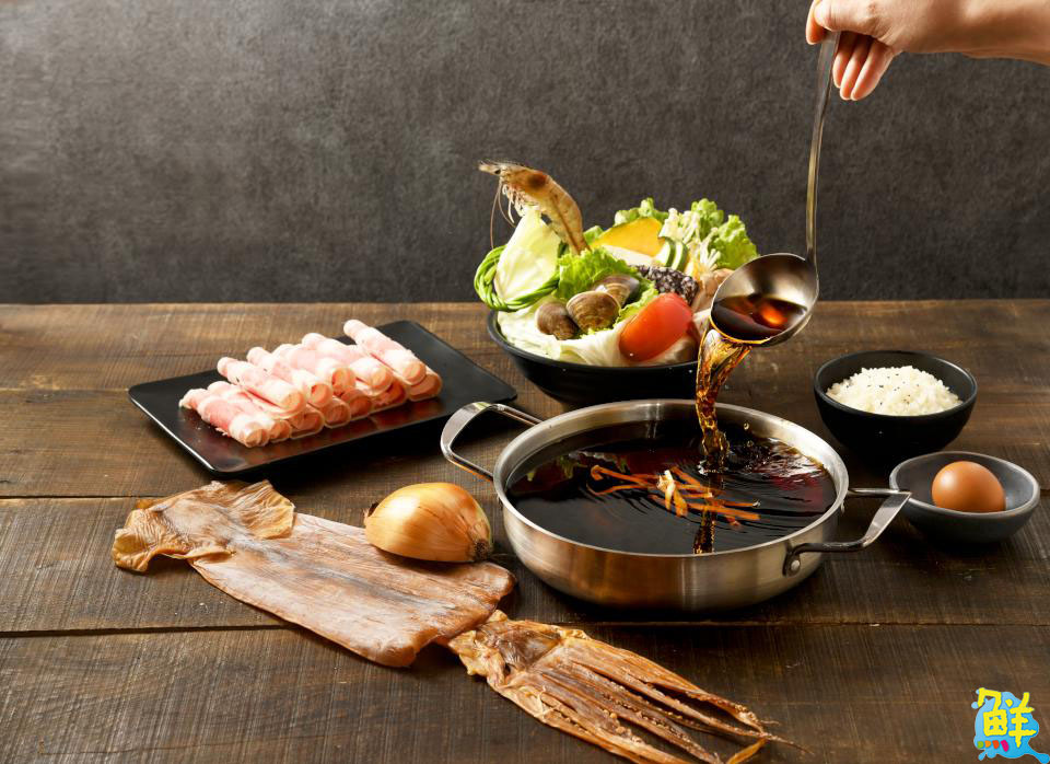 暖春養胃首選! 左營五星好評人氣火鍋 饌鍋物 活跳跳跑步蝦超吸睛