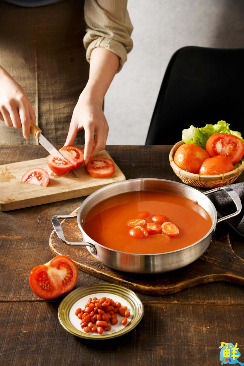 暖春養胃首選! 左營五星好評人氣火鍋 饌鍋物 活跳跳跑步蝦超吸睛