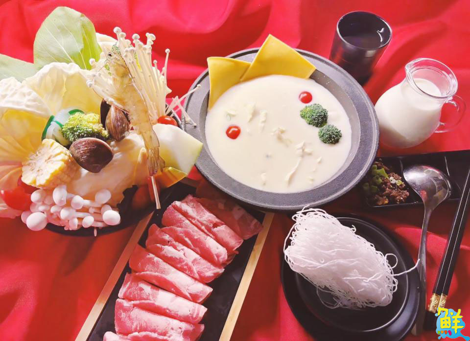 暖春養胃首選! 左營五星好評人氣火鍋 饌鍋物 活跳跳跑步蝦超吸睛