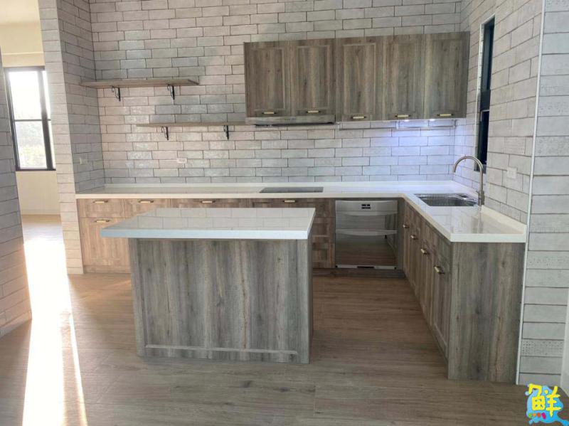 夢想實踐者 宏康系統廚櫃 多樣進口板材滿足空間的想像