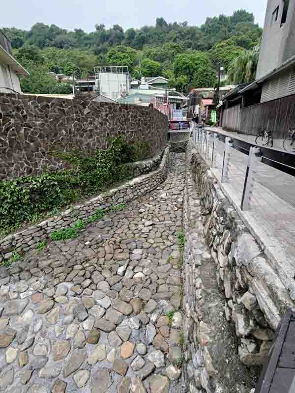 壽山旁新亮點！龍巖冽泉好好玩　生態工法讓四季皆有趣