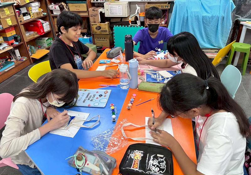一甲國中攜手文藻外大外語系推新生雙語營隊 規劃環保、海洋動靜態活動