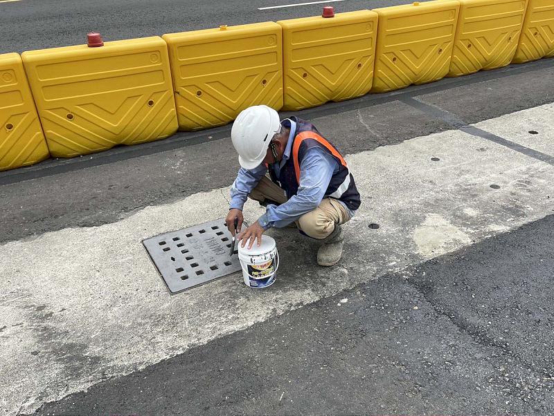 高捷黃線鳳山澄清路施作外側人行道、削減分隔島 感謝用路人諒察不便