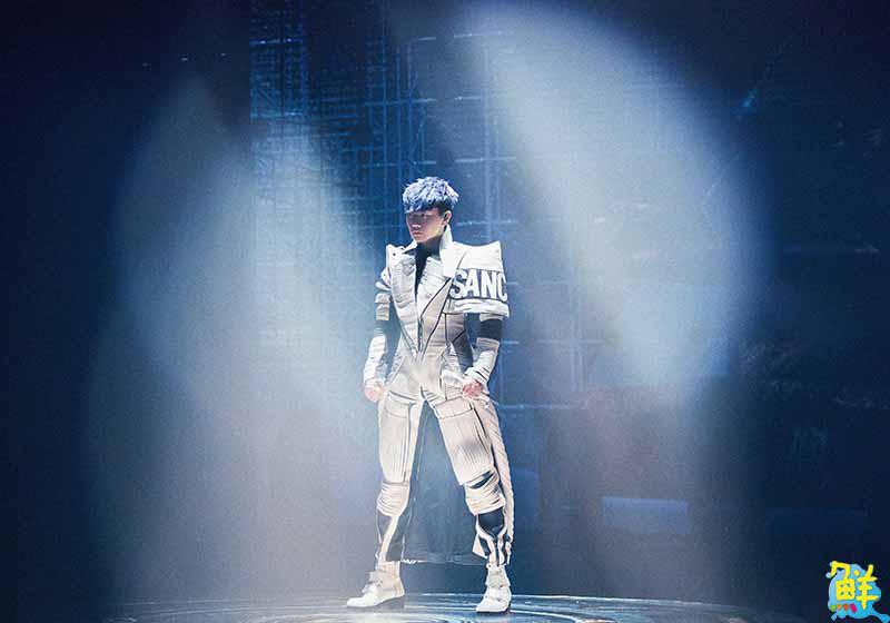 林俊傑推出新單曲〈裹著心的光〉為《聖所》巡演寫下璀璨完結篇