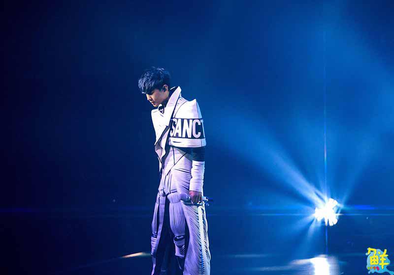 林俊傑推出新單曲〈裹著心的光〉為《聖所》巡演寫下璀璨完結篇