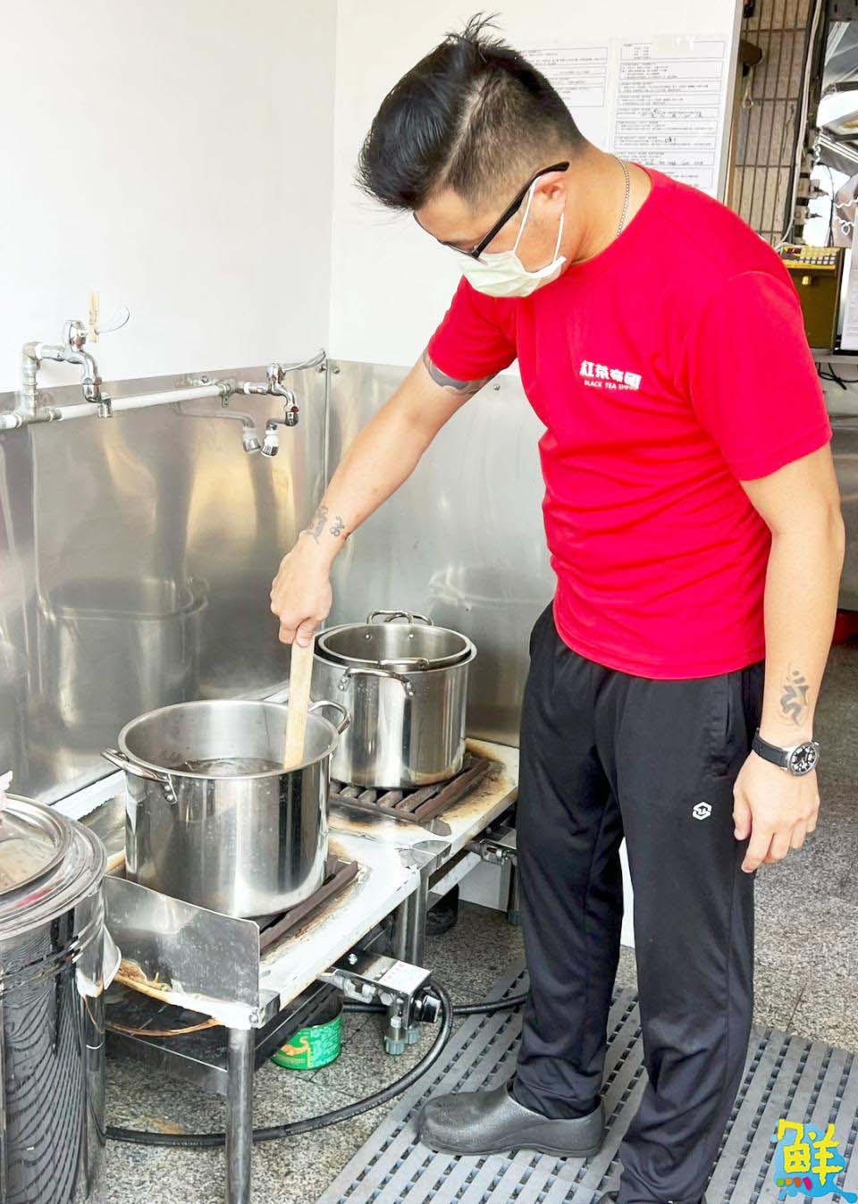 駁二超夯零負評飲品 親和力口碑NO.1 紅茶帝國臨海店 經典不敗杯杯好茶