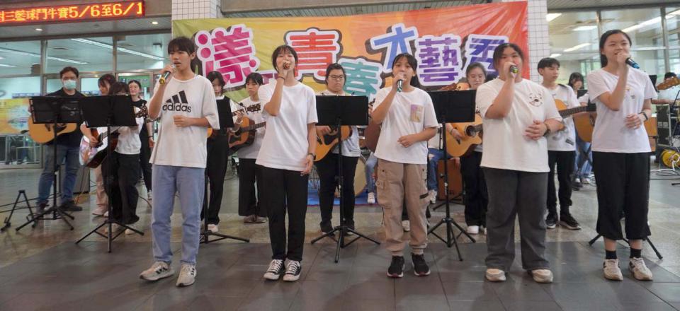 社教館漾我青春才藝秀 鳳林國中4社團演繹經典流行組曲