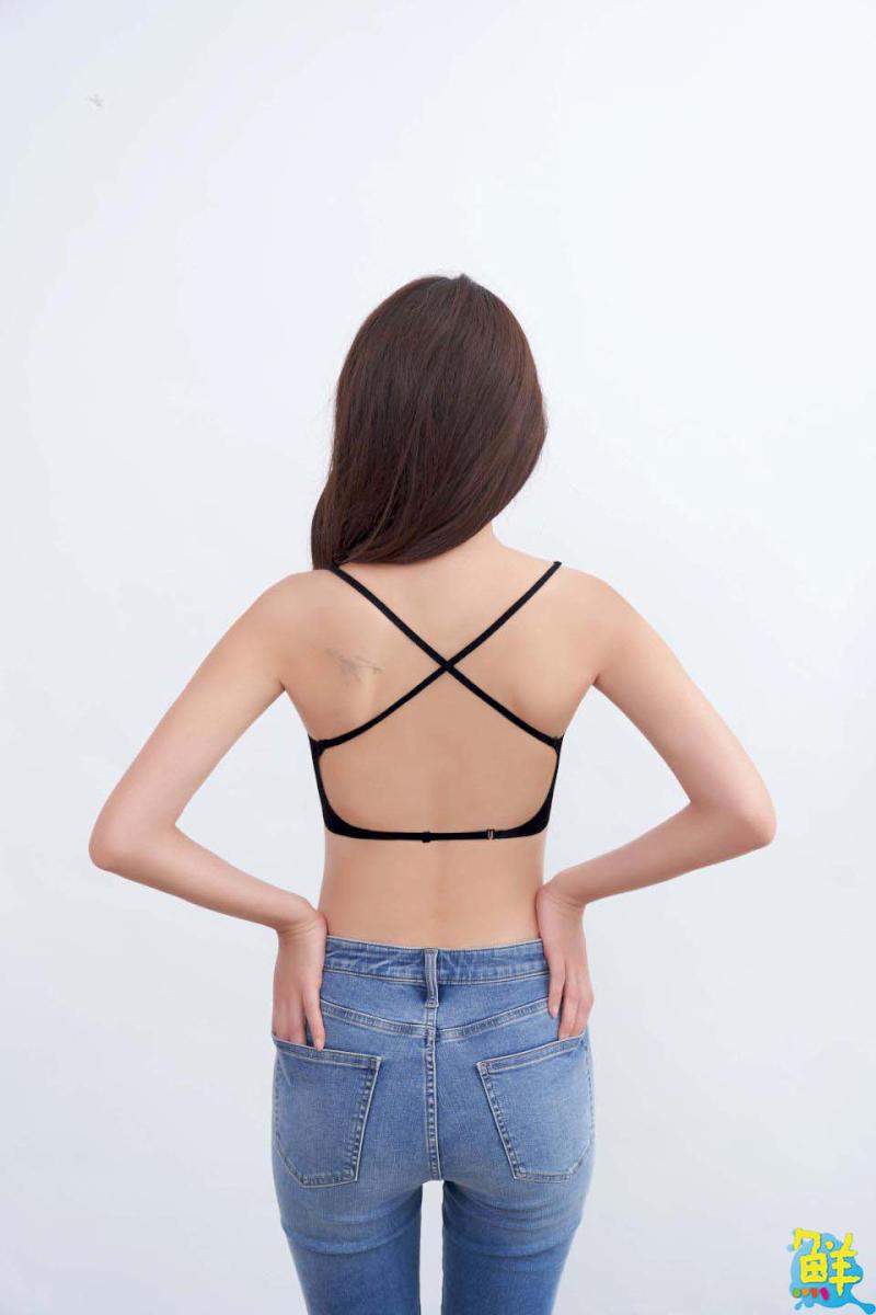 美背穿搭回頭率100%!夏日必備Banana Pie「大U美背」內衣