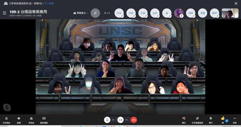 中山大學文學院閩南語專業應用開課 學生分組專訪老店製作故事地圖體現做中學