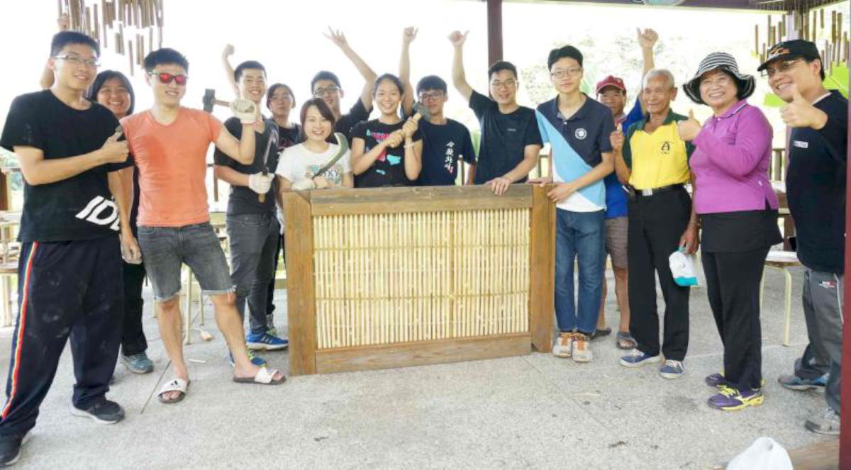 高科大泥火山自然建築工作營 花園修復師孫崇傑現身指導