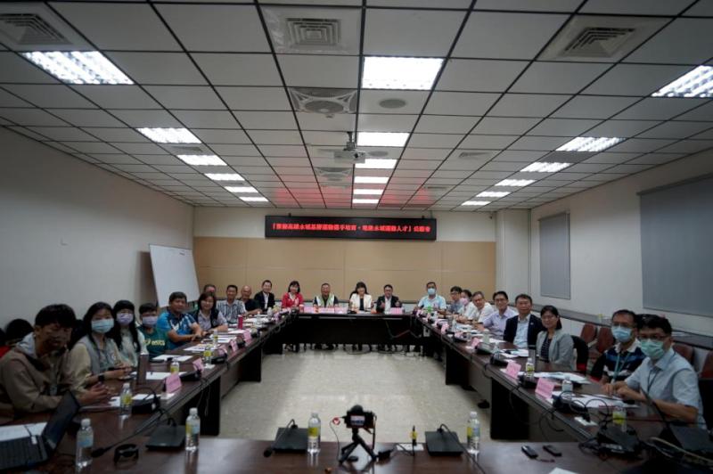 高雄市議員鄭孟洳舉辦「培育水域人才」公聽會 市府允諾編列預算推廣