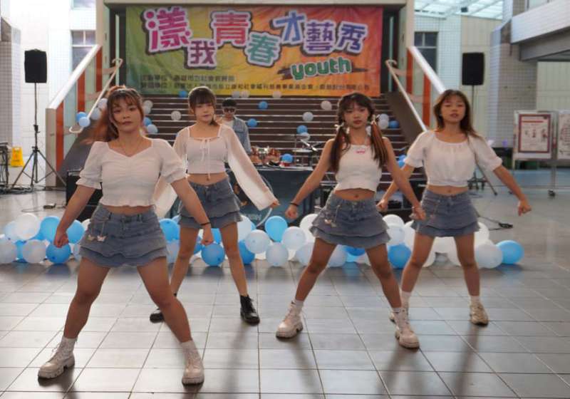 社教館漾我青春才藝秀 鳳山商工5社團27名成員首登舞台獻藝