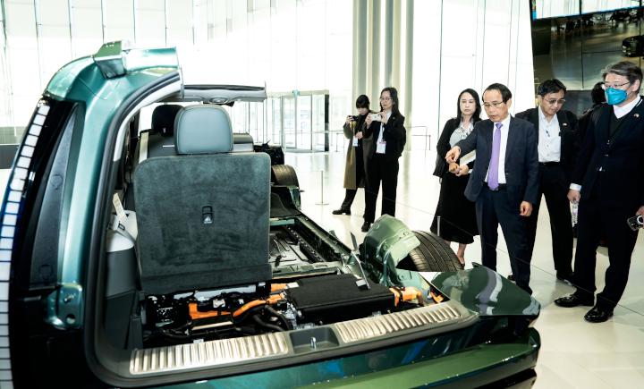 高市府參走訪韓國高陽市花博會、展覽中心、汽車龍頭工作室 盼深化合作交流