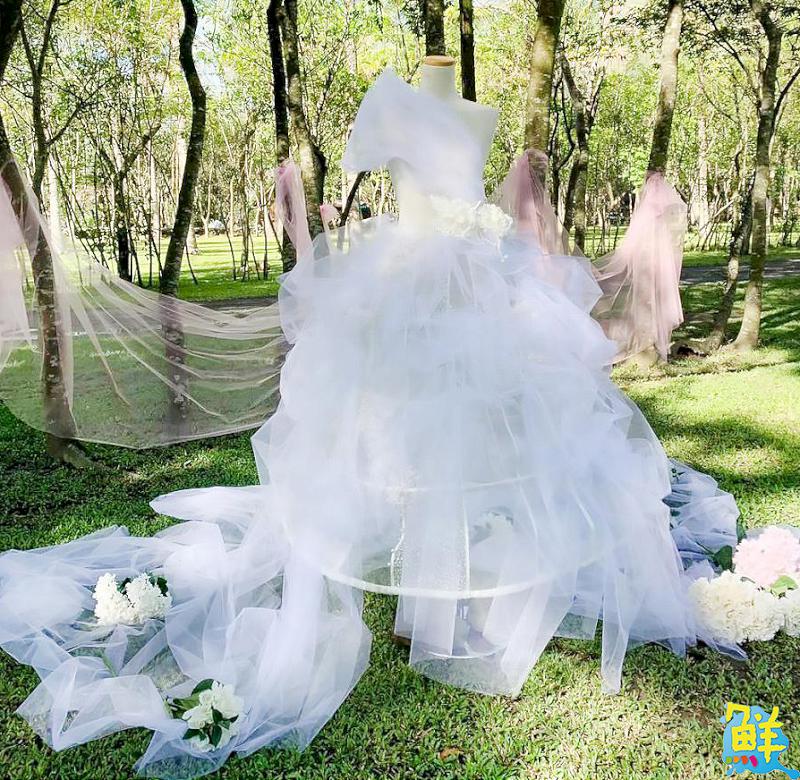 踏上學習愛的旅程   錢淑貞(曼尼總監)以針線為新娘編織最真誠的祝福