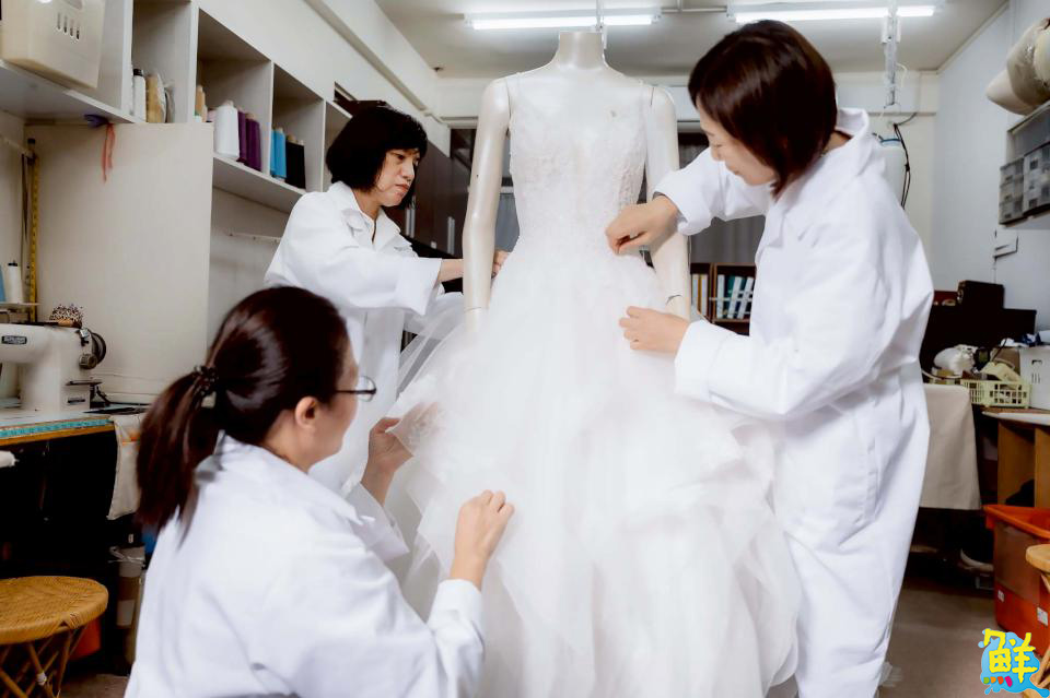 踏上學習愛的旅程   錢淑貞(曼尼總監)以針線為新娘編織最真誠的祝福