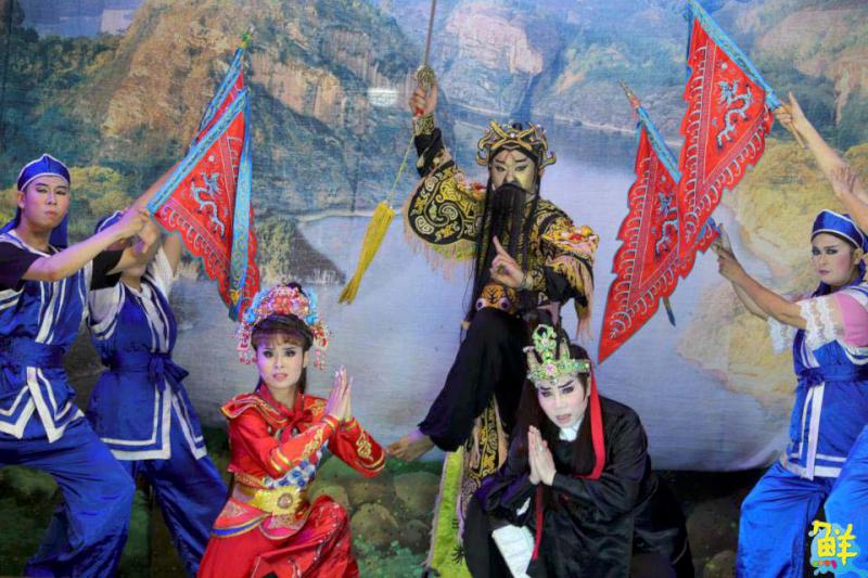 相揪南投來看戲!明華園天字戲劇團「周公法鬥桃花女」9/23集集龍泉宮與您相約