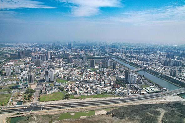 地政局111年第1季開發區土地標售 9標10筆成交標脫率82%