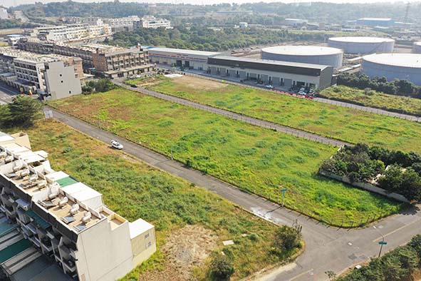 地政局111年第1季開發區土地標售 9標10筆成交標脫率82%