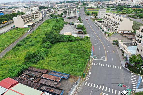 地政局111年第1季開發區土地標售 9標10筆成交標脫率82%