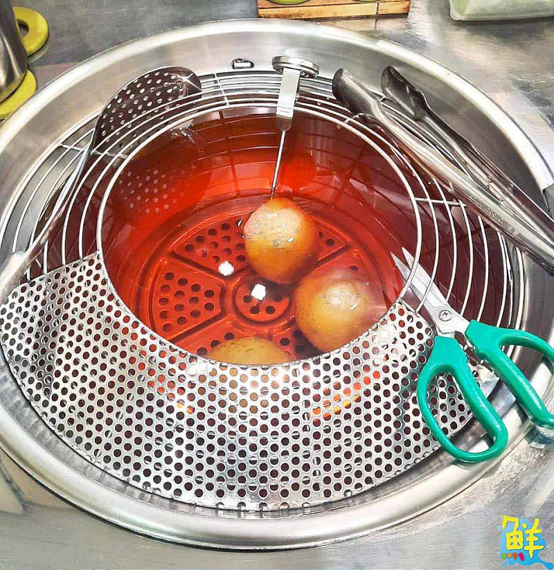 台中發跡 高雄獨家!粉絲敲碗來一碗 好吃到太犯規 來一碗大腸麵線 就在楠梓