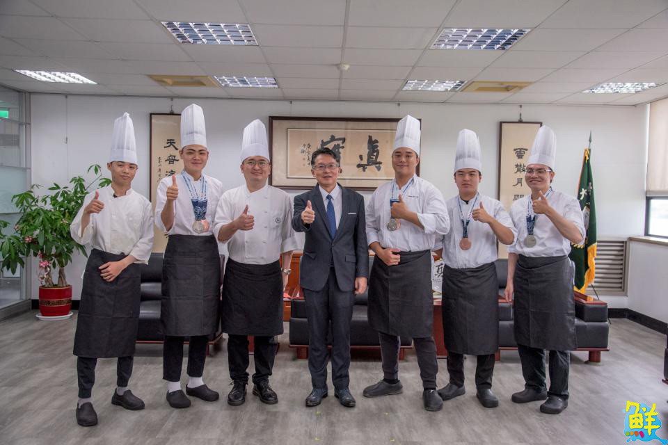 嘉藥餐旅之光!西廚隊征戰五國 拿下64面國際獎牌